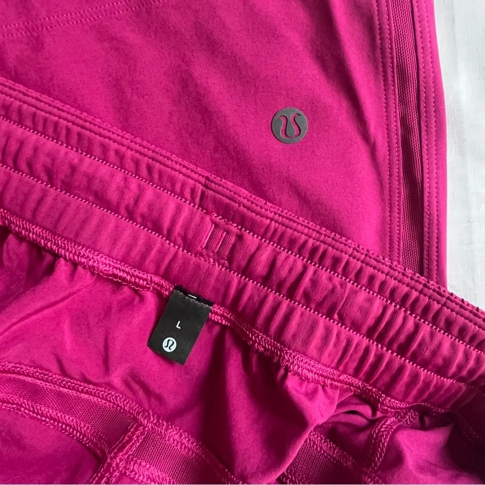 Lululemon. Mens. Size Large. Pace Breaker, linerless shorts. 5” inseam. - Picture 3 of 4